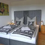 Berghaus Zum Hirsch Nyaraló *