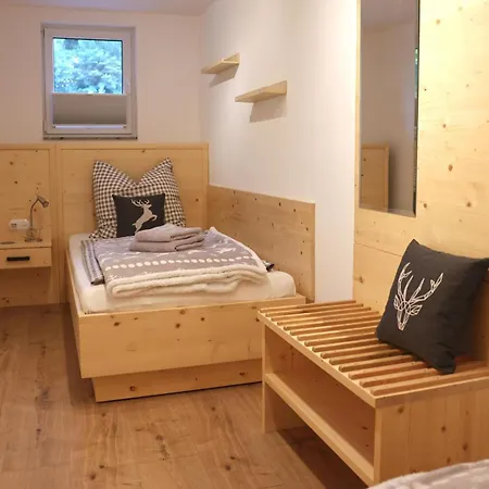 Berghaus Zum Hirsch * Gehlberg