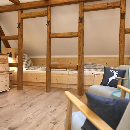 度假居 Berghaus Zum Hirsch *