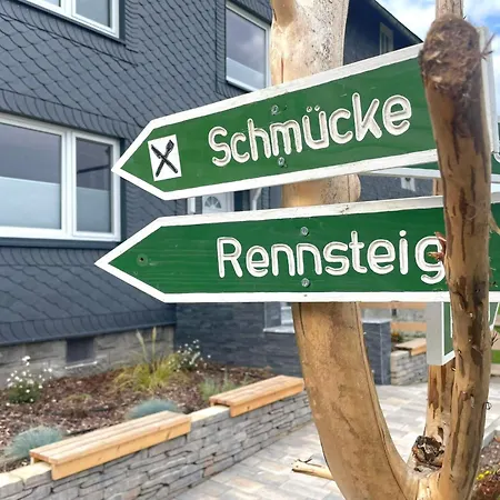Berghaus Zum Hirsch * Suhl
